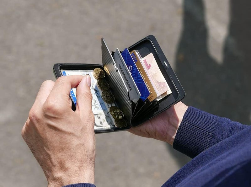 ÖGON -DESIGNS- Aluminum wallet, Large capacity with metal lock, RFID Protection against fraud and demagnetization, Smart Case OSLO Large model - Image 4